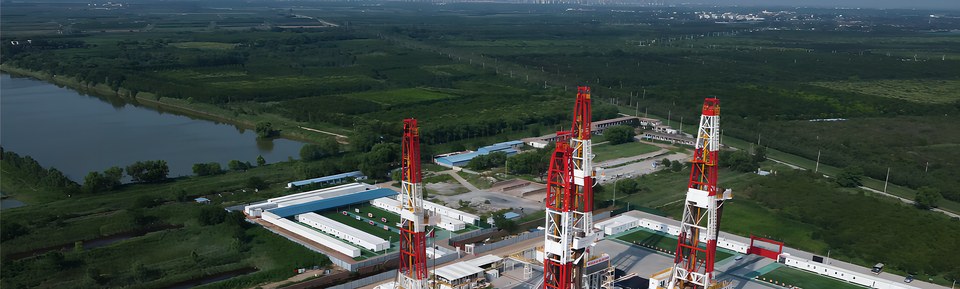 China's largest shale oil demonstration wellsite. Field photograph from the company application-cases materials.